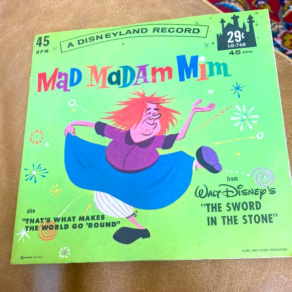 Vintage Disney sword in stone Songs 45 Record - 1963. Mad madam mim. Perfect - Picture 1 of 7